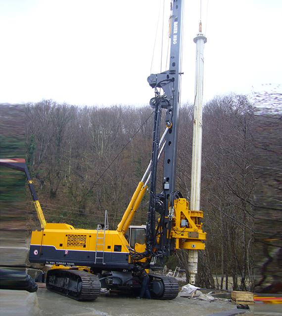 Буровая установка BAUER MBG-24